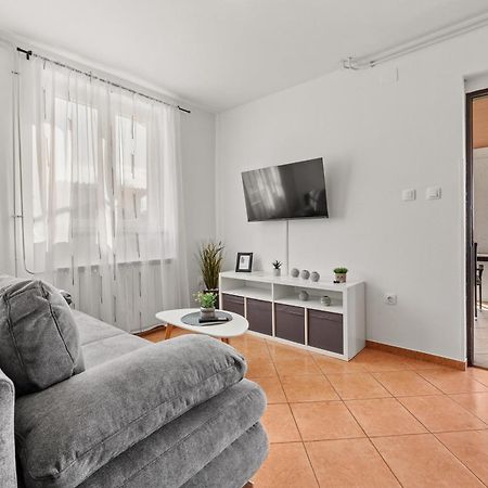 Apartment Danica Valtura Luaran gambar