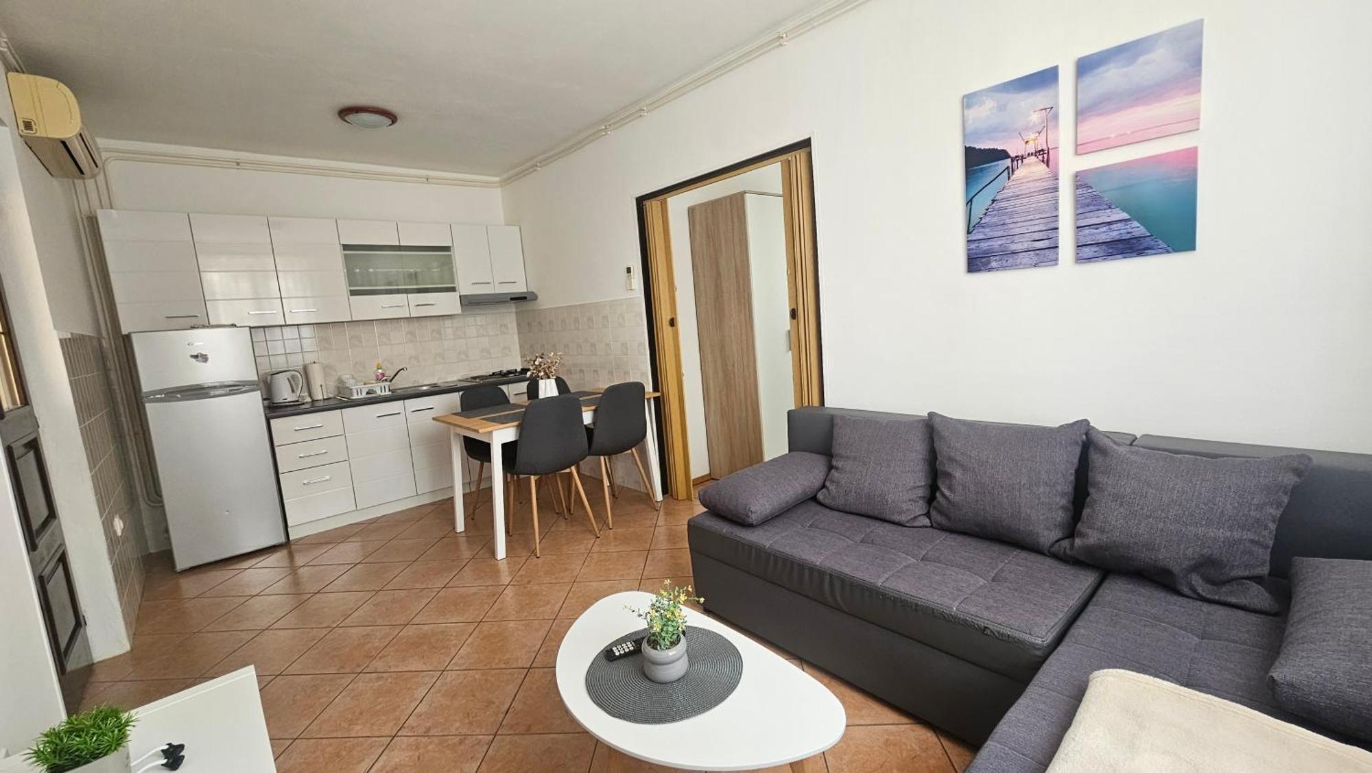 Apartment Danica Valtura Luaran gambar