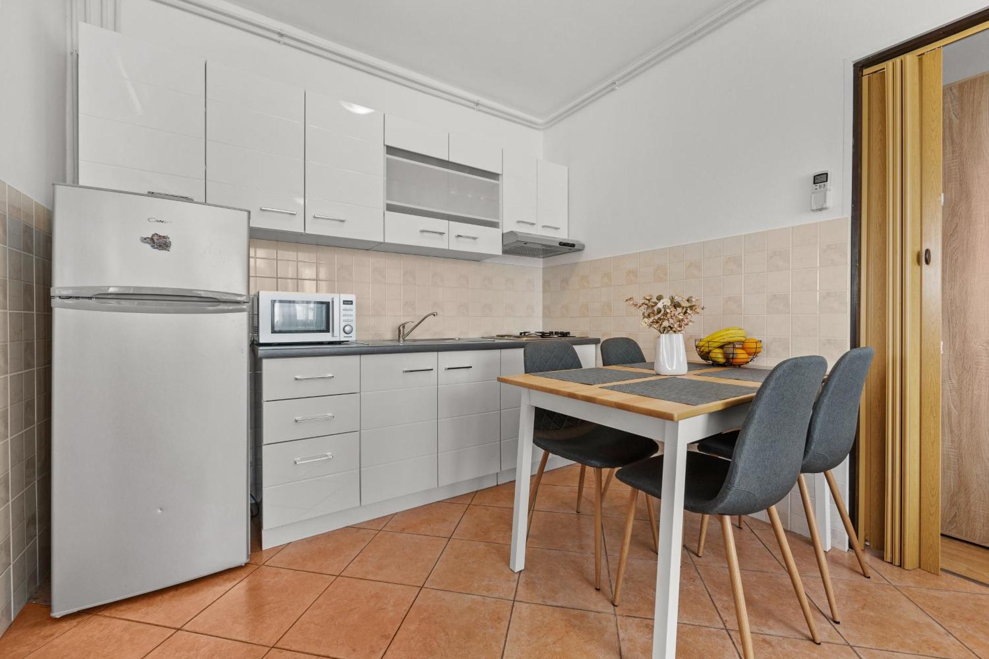 Apartment Danica Valtura Luaran gambar